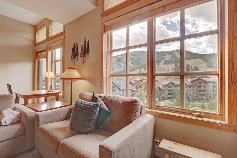Pp605 Passage Point 3 Bedroom Condo