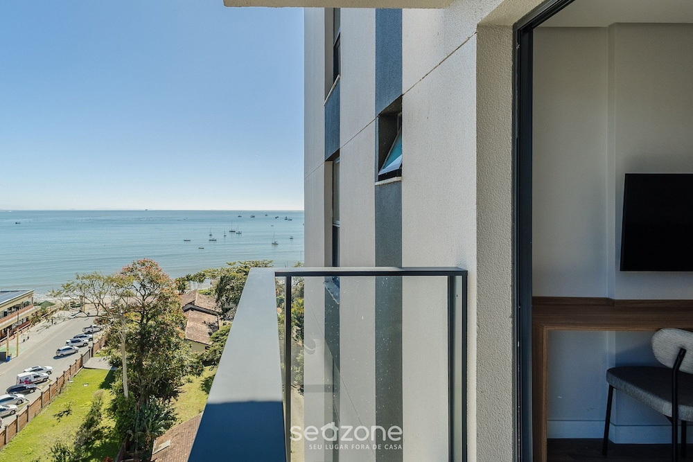 Studios With Side Sea View at Penha Spot PSO - L
