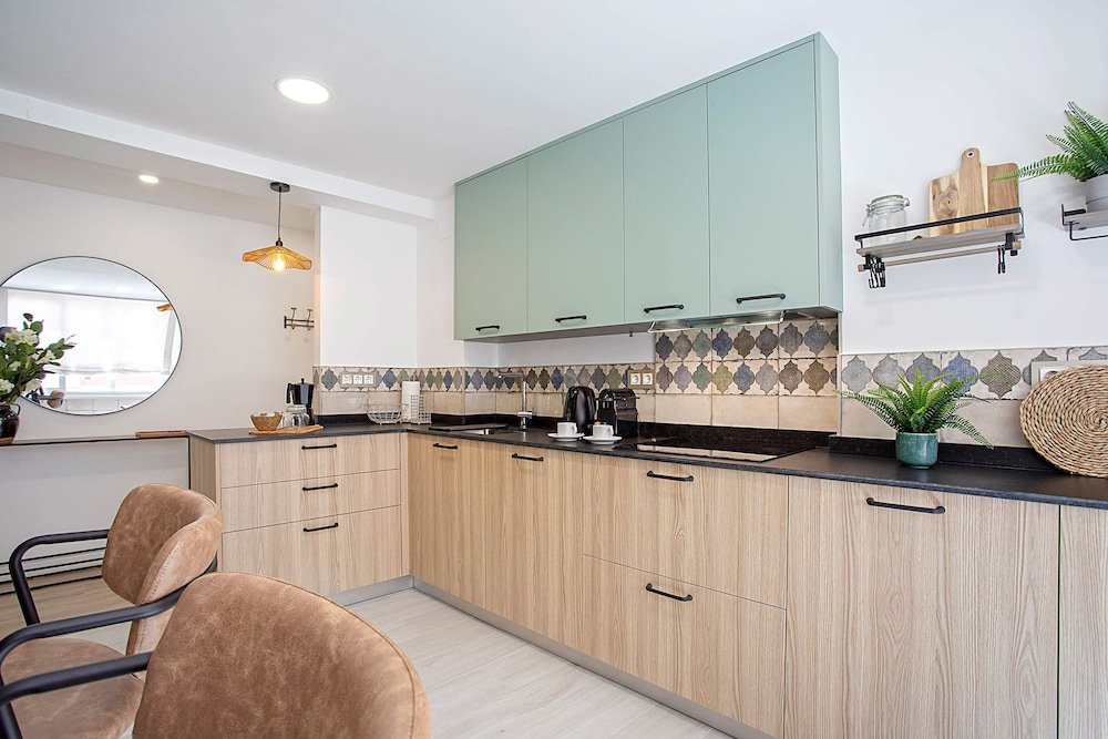 Luxury Apartment in M Laga Victoria