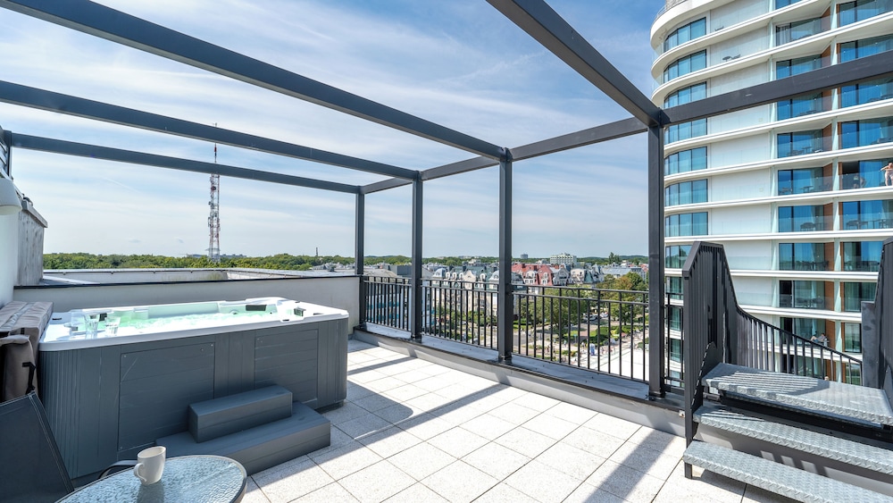 Apartamenty Sun & Snow w Baltic Park Fort z prywatnym jacuzzi