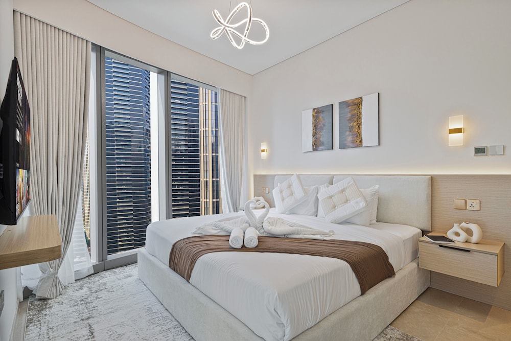 Grande Suites by Hostiva - Burj View