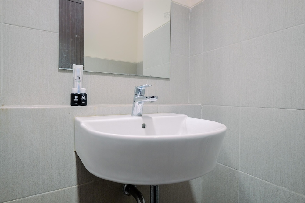 Minimalist Designed And Nice Studio At Bintaro Icon Apartment
