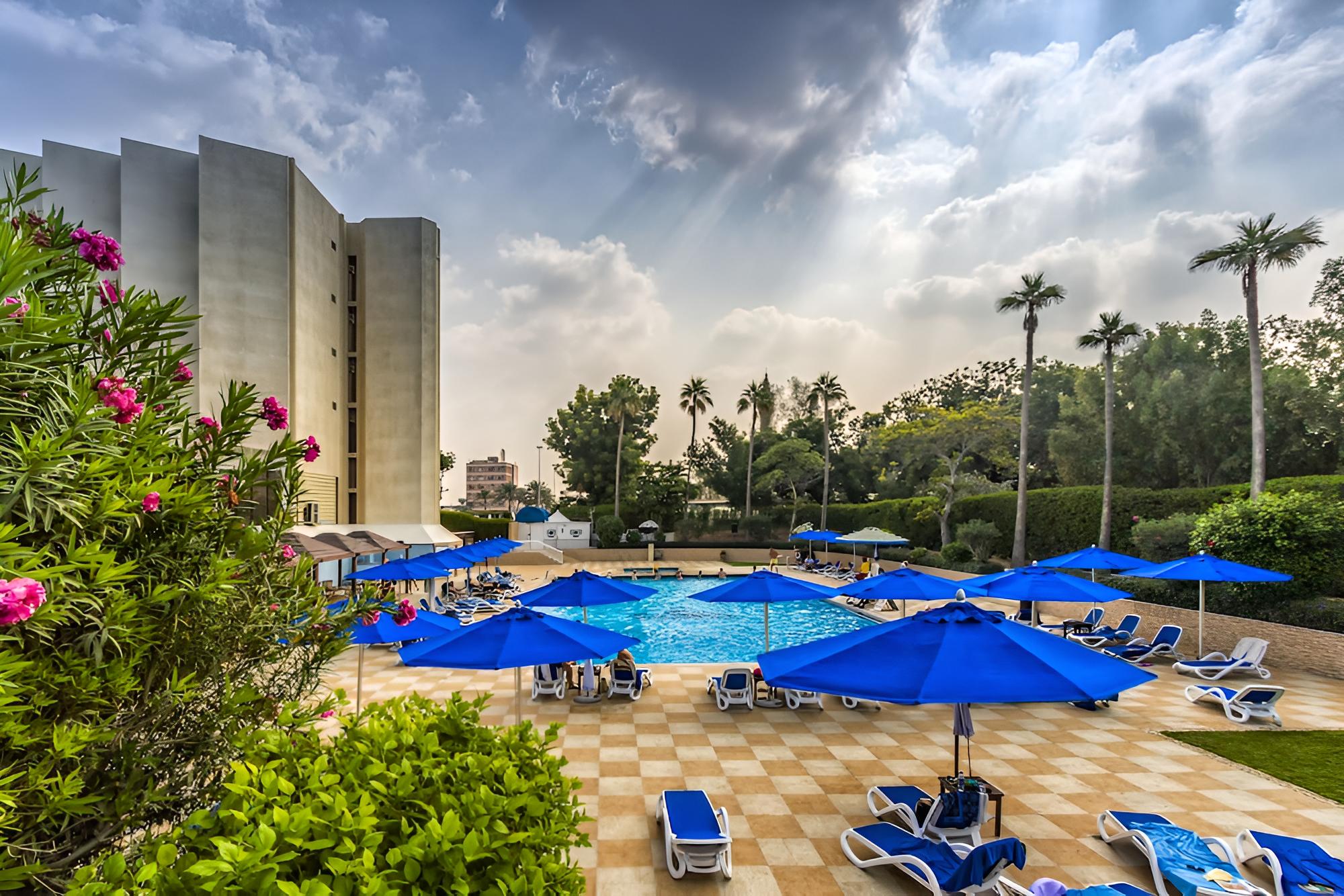 BM Beach Hotel