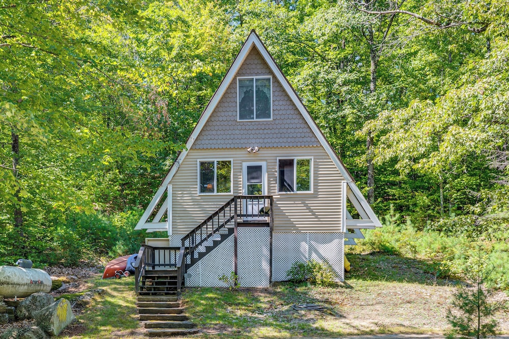 Walk to Beach & Playground: Charming Madison Cabin