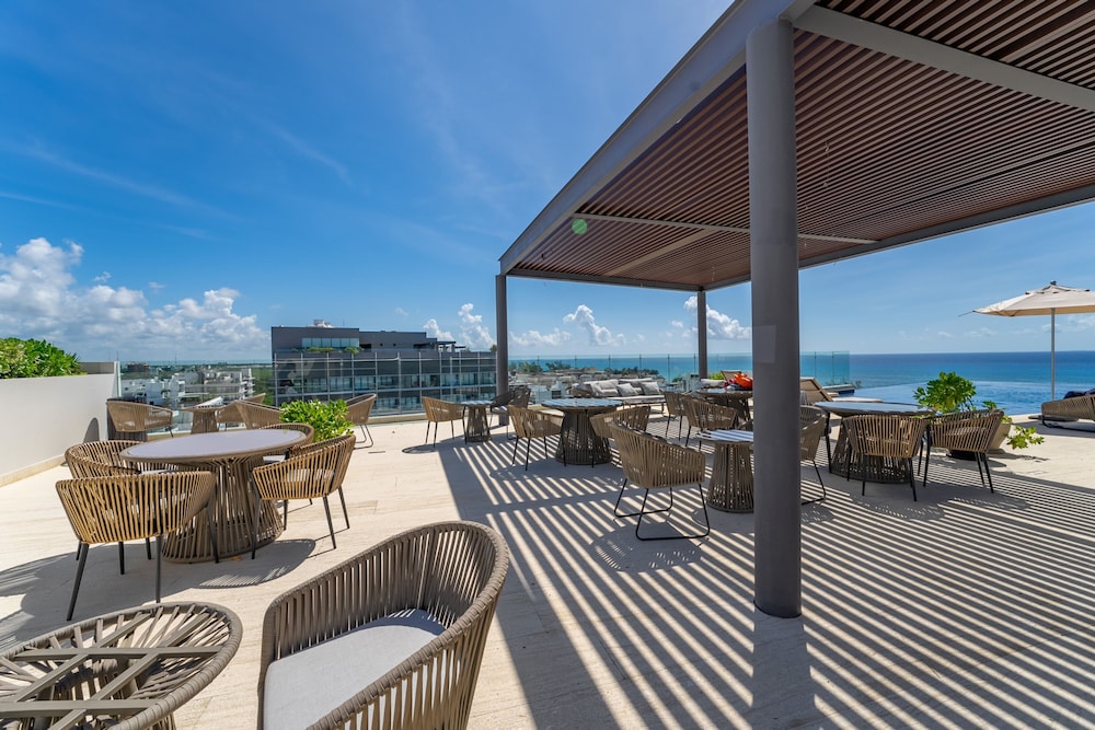 Ph Ocean Lux at Marila Condo