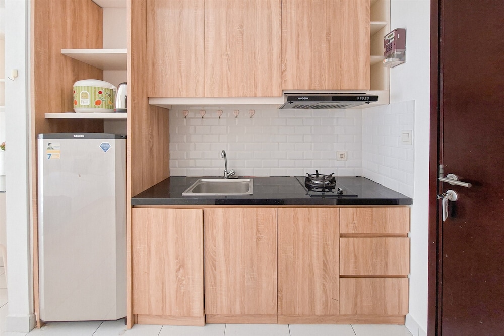 Neat Studio Apartment Near Ice Bsd At Casa De Parco
