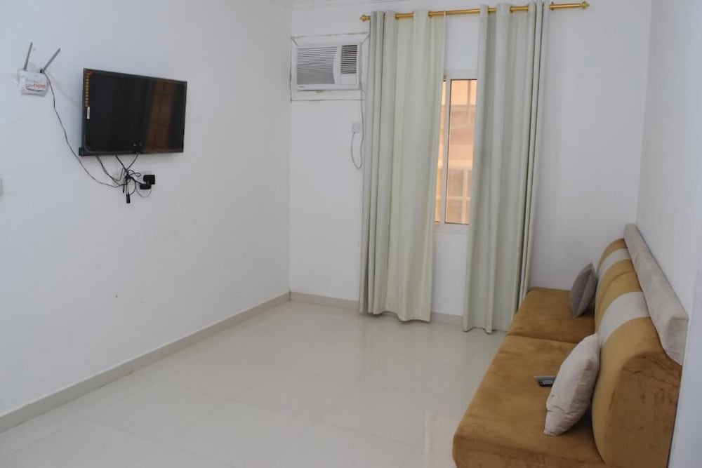 RED-7 - Alwadi Salalah
