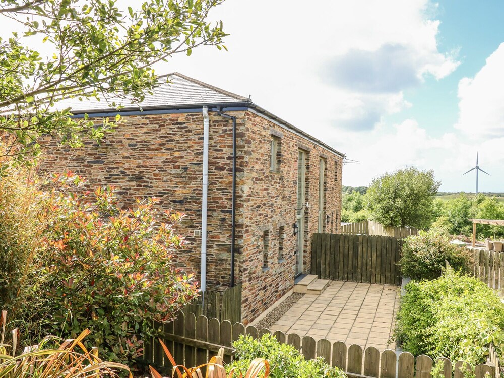 Hawthorn Cottage view 3
