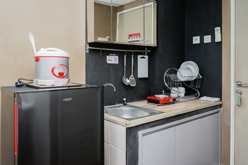 Comfy and Modern Studio at Serpong Greenview Apartment