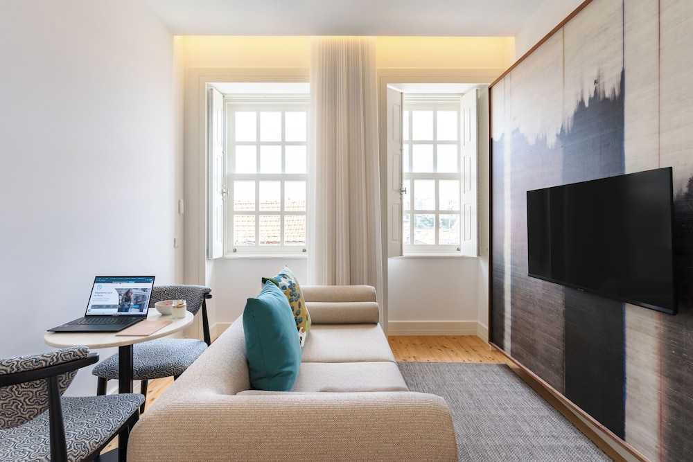 Feel Porto Clérigos Charm Flats