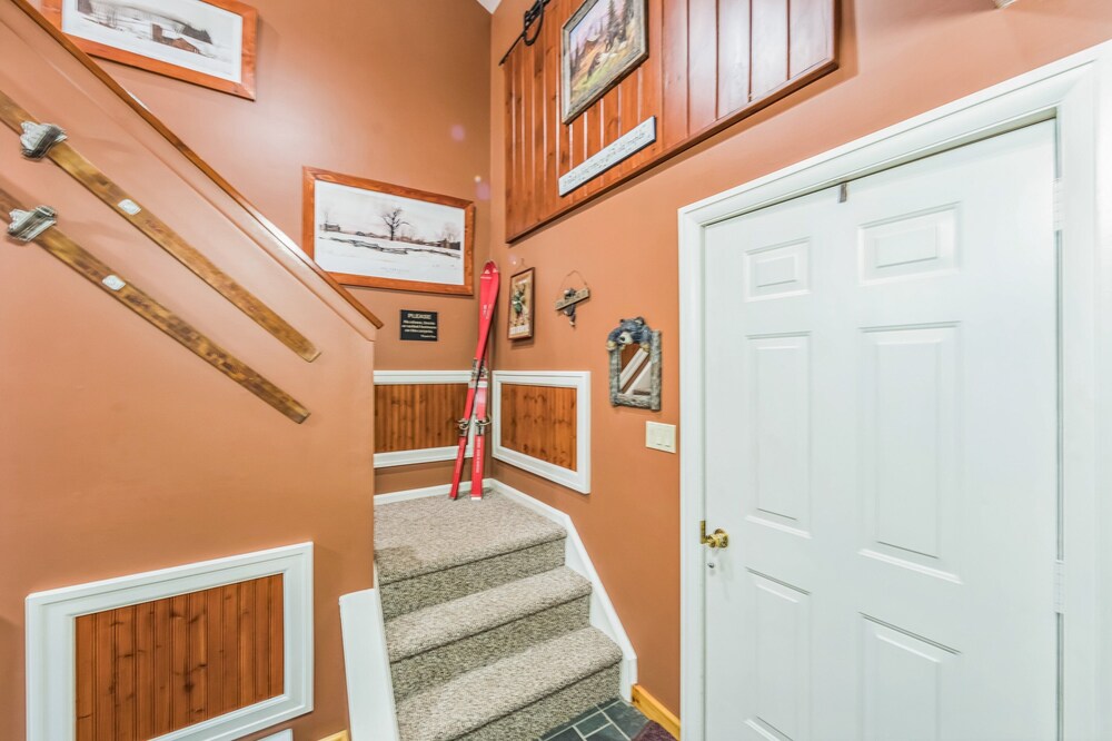 Otter Slide 78i - A Cozy Mountain Retreat 2 Bedroom Townhouse by The Summit at Gore Mountain