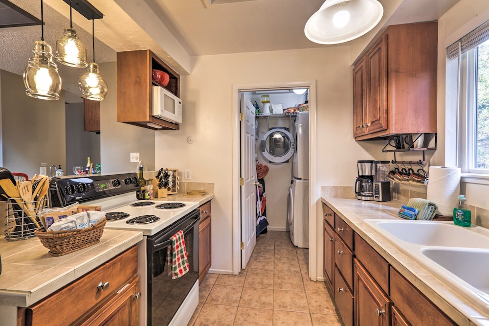 Lake Tahoe Vacations - Incline Village Condo: 1 Mi to Diamond Peak Resort - Property Image 5