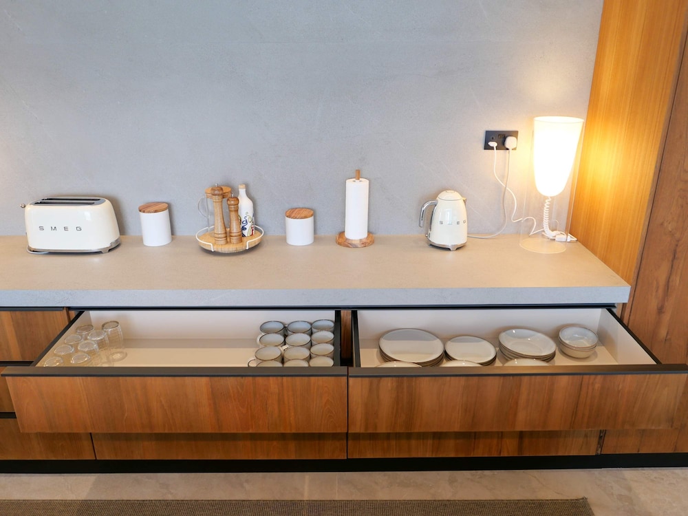 High End 4BR Penthouse With Private Pool and Skyline Views