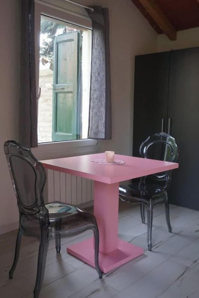 NOTTE ROSA SUITES & RELAX