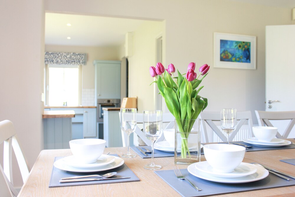 4 Bedroom Holiday Home With Wheelchair Accessible Bathroom 2km From Kenmare view 3