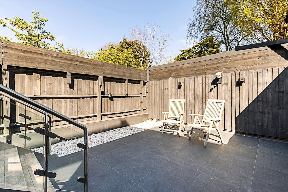 Chic Garden Flat in Leafy Ealing