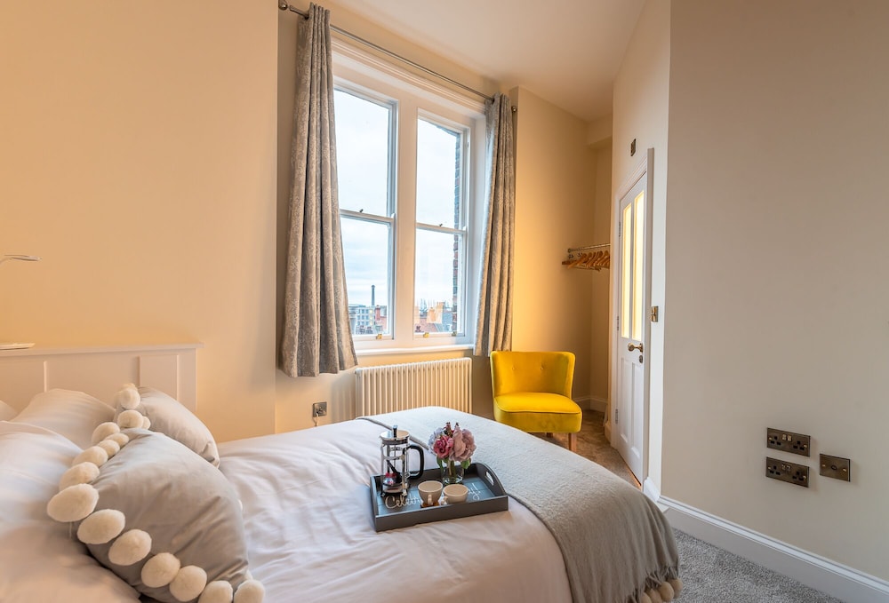 Shambles  Newly Converted Luxury view 3
