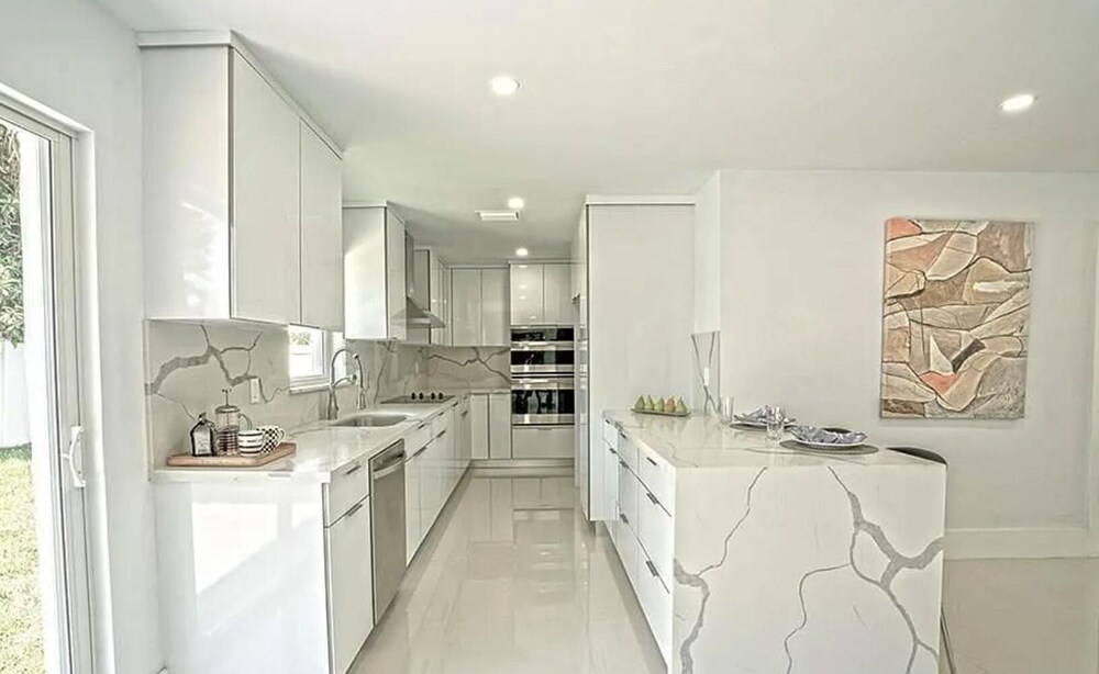 Chic 3BR 2BA Getaway With Private Pool Oasis