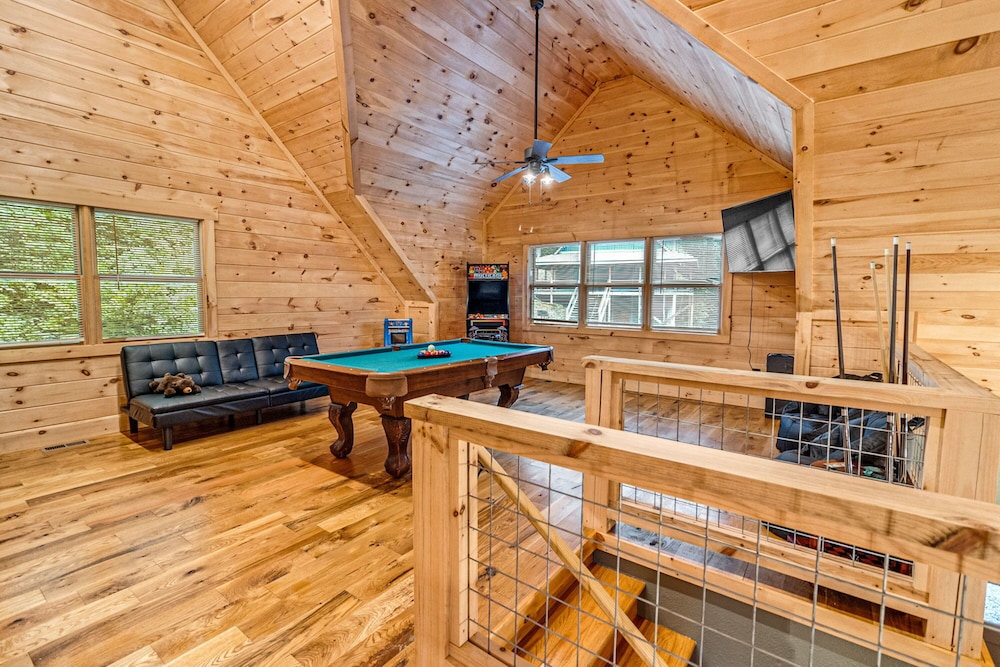 Pinewood Forest Walden's Creek Cabins