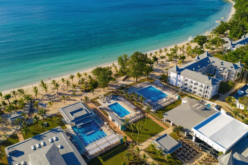 Jamaica Vacations - Hotel Riu Palace Tropical Bay - All Inclusive - Property Image 1
