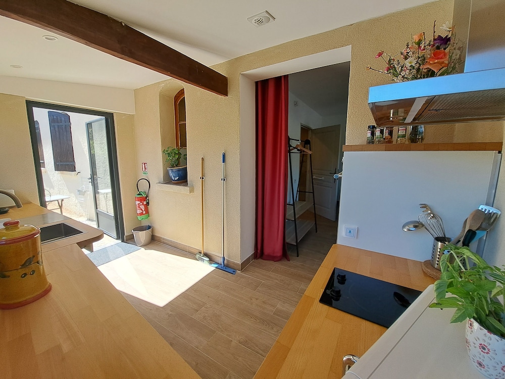 Photo 19