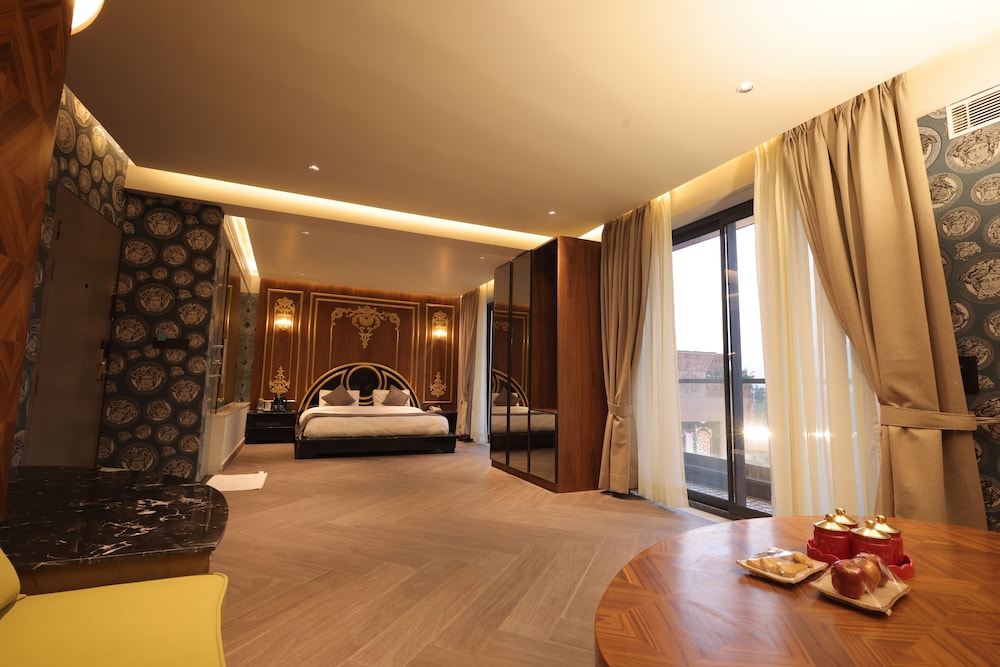 Wedcation by Tivoli, Israna