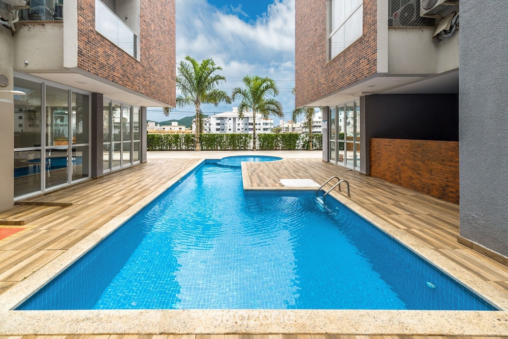 Building With Pool and gym in Floripa - RGN