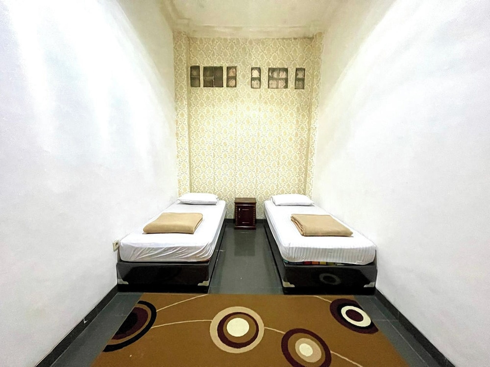 Yani Guesthouse