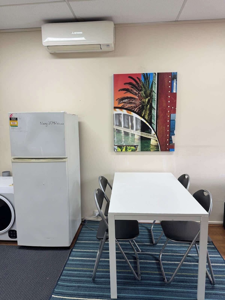 Metawise Charming Retreat at Huntingdale E4
