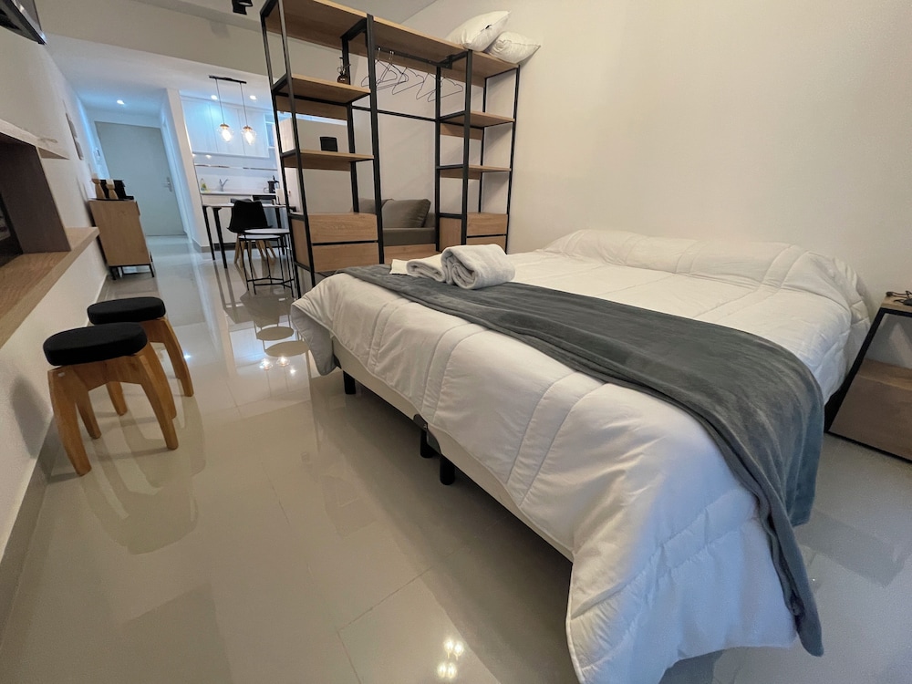 Ayres Suites Moreno