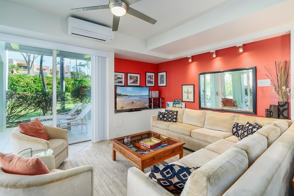 Tropical Paradise in Luxurious 1br, 2ba Ground Floor Unit, Garden View, Palms 801