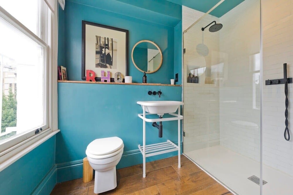Gorgeous & Grand 5 Bed House, Holland Park