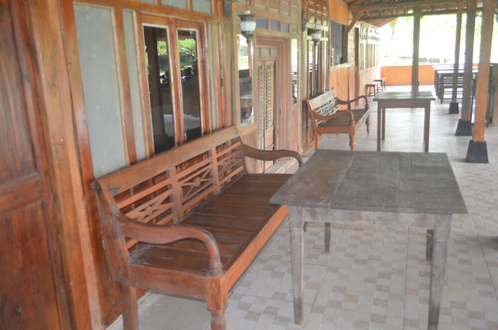 Omah Kloewoeng Resort Kaliurang