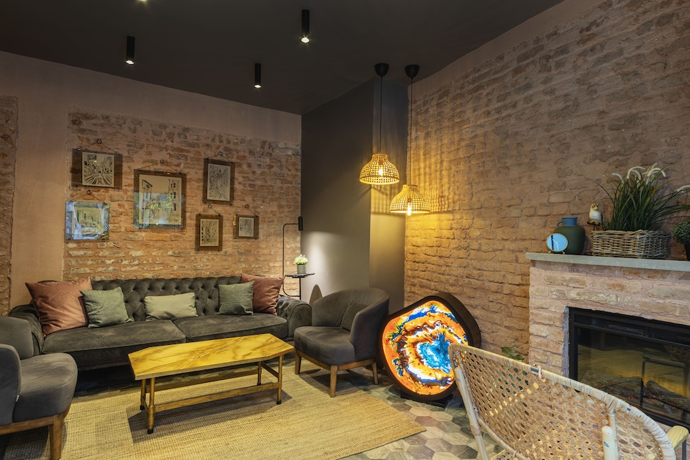 Ayramin Deluxe Hotel - Image 47