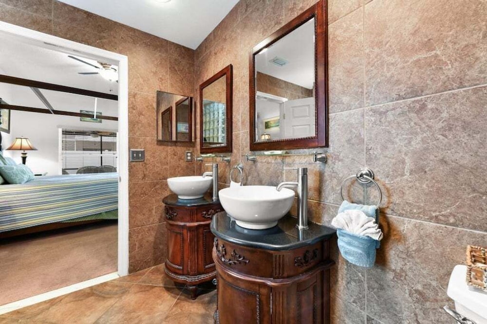 Cozy 3br Home W/ Private Pool Near Disney 3 Bedroom Villa