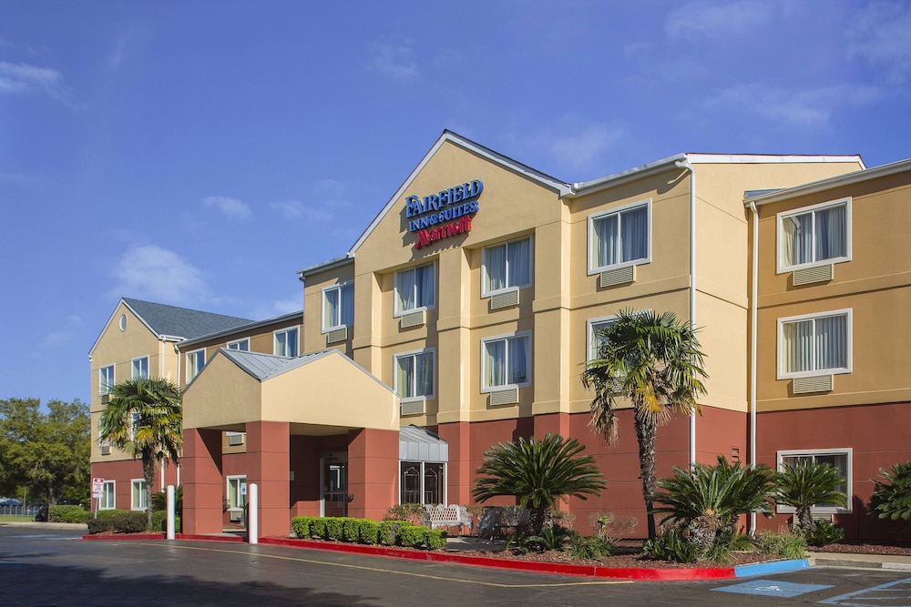 Hotel Fairfield Inn & Suites Lafayette I-10 - Image 1