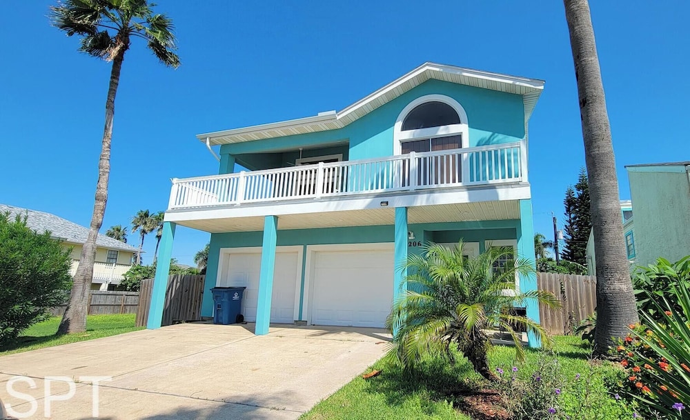 Tranquil Turquoise Retreat