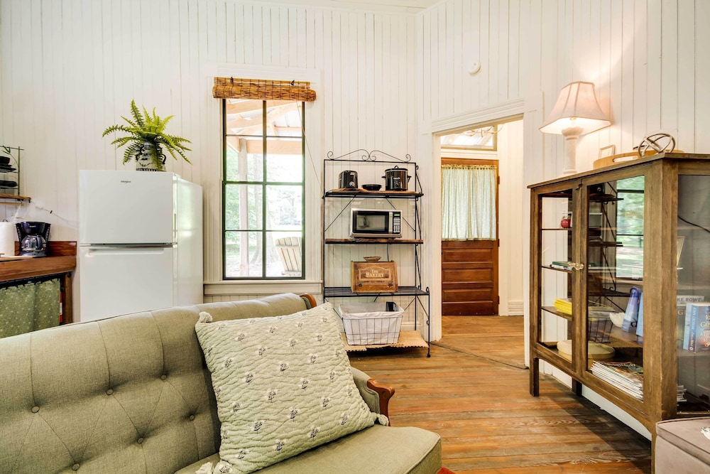 McComb Vacations - Historic Vacation Rental in Mccomb w/ River Access - Property Image 26