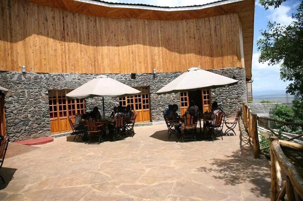 Mara Sun Lodge