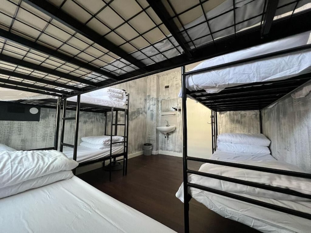 Amigo Hotel - Hostel
