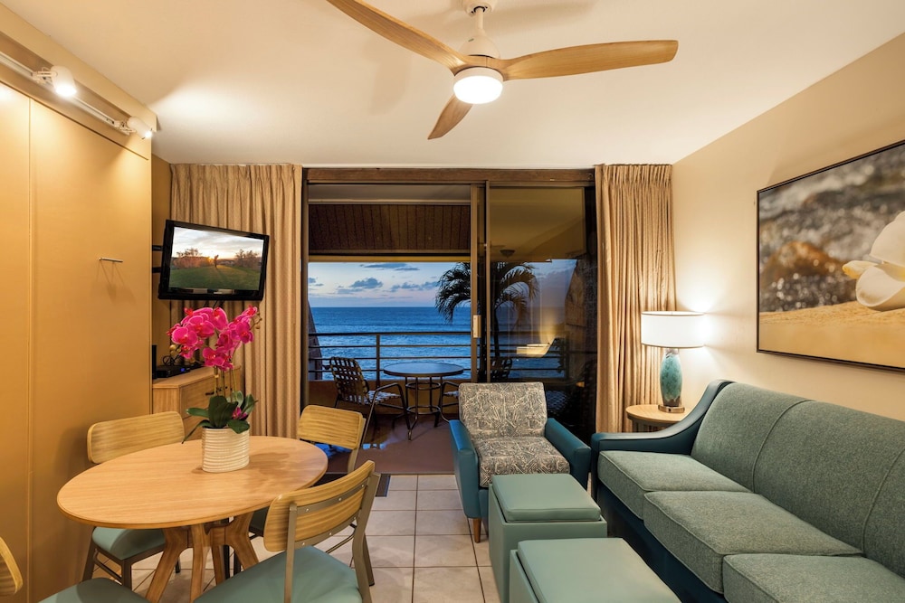 Kuleana Club - 412