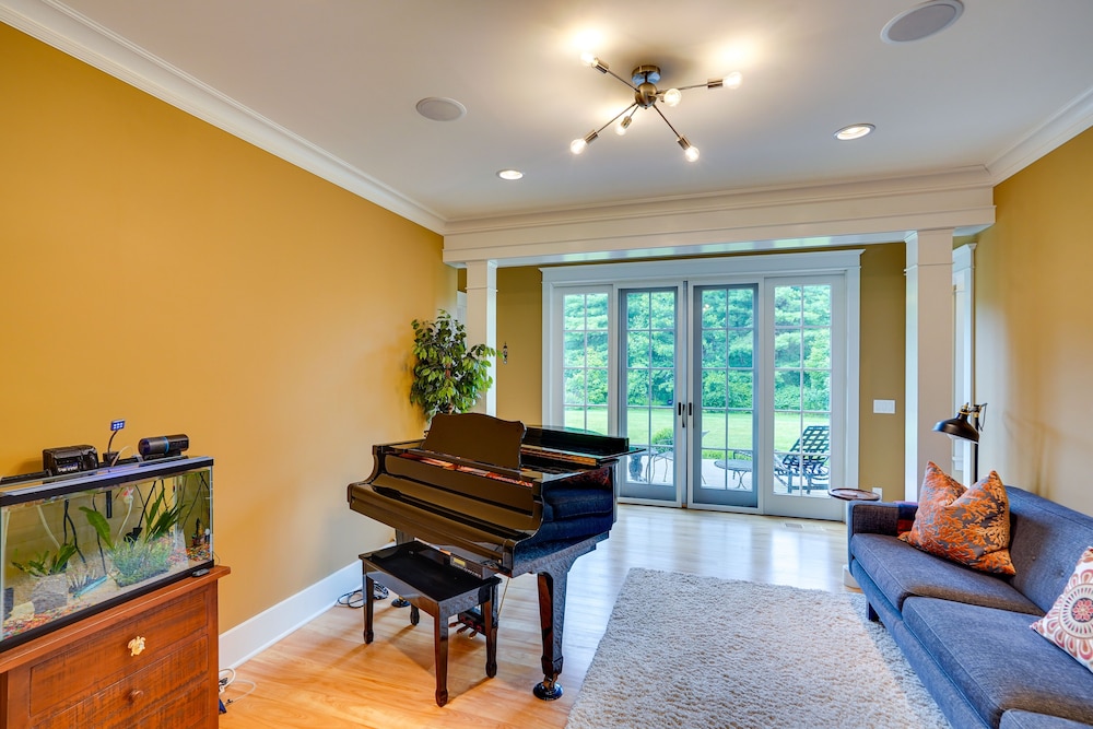 Stockbridge Retreat w/ Pool & Hot Tub!