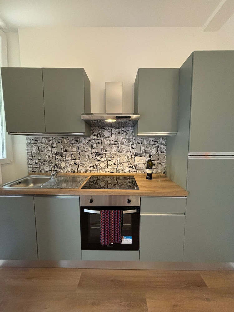 Pleasant Apartment Near Center