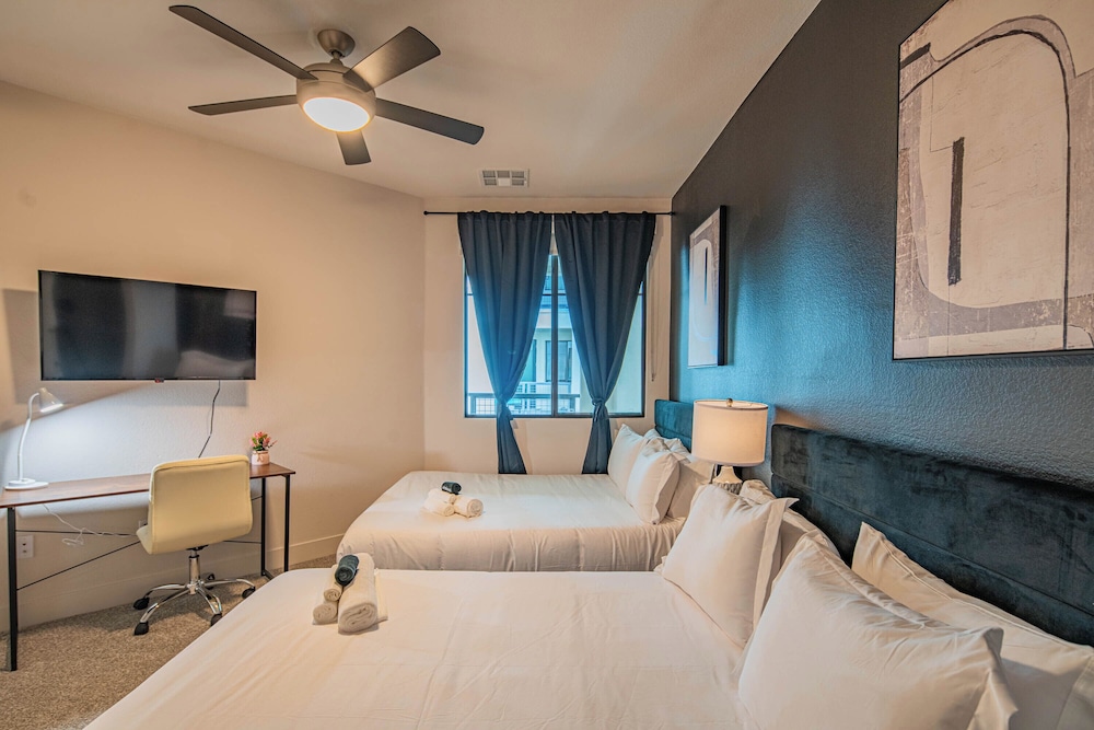 ROVE LIVING/KB - Scottsdale Grand