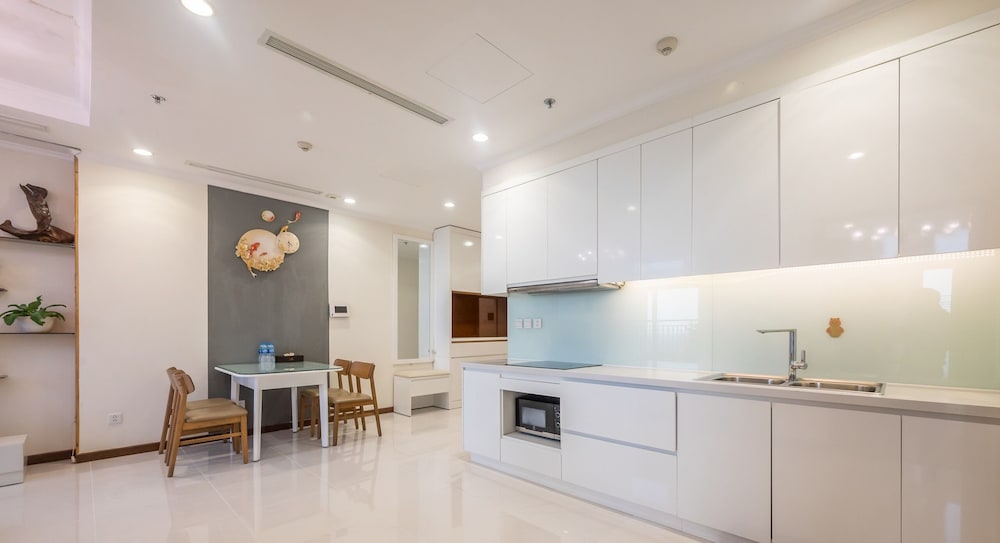 Landmark Apartment in Vinhomes Central Park