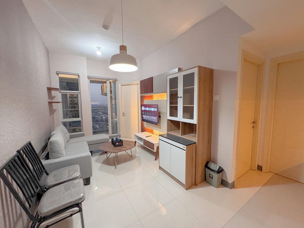 Minimalist 2Br And Well Design Room At Benson Supermall Mansion Apartment