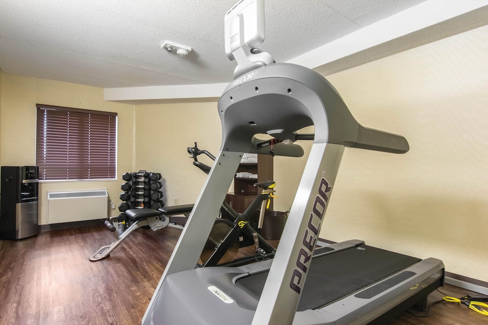 Trois-rivieres Vacations - Comfort Inn Trois-Rivieres - Property Image 12