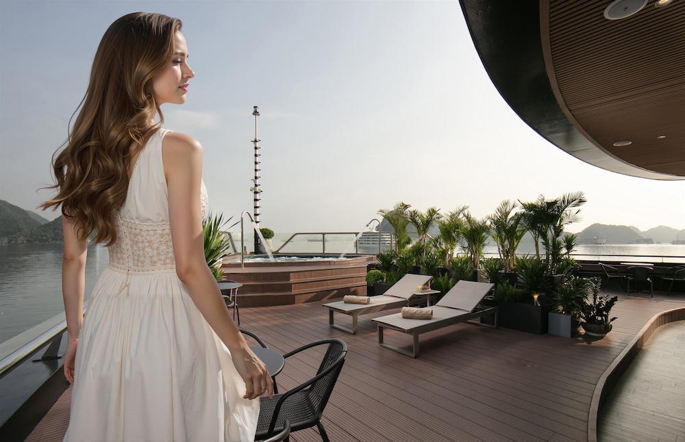 Calista Luxury Cruise
