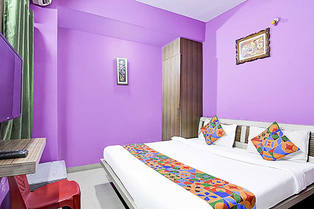 FabHotel Star Lotus