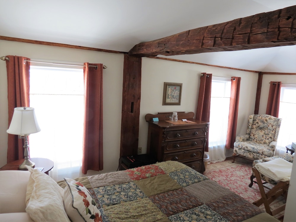 The Rosemont Inn